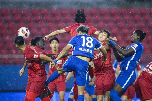 华体会app-进球最多失球最少!“蜷取”海港升班马初露冠军相?